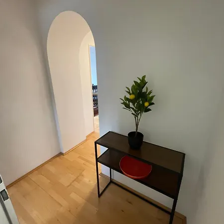 Quiet Center - 10 Min To Center & Oktoberfest - Free Parking - Near Nymphenburg Palace & Botanical Garden Μόναχο