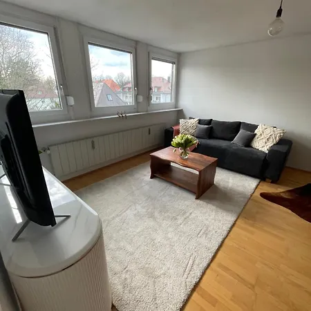 Serviced In Nymphenburg Apartment *